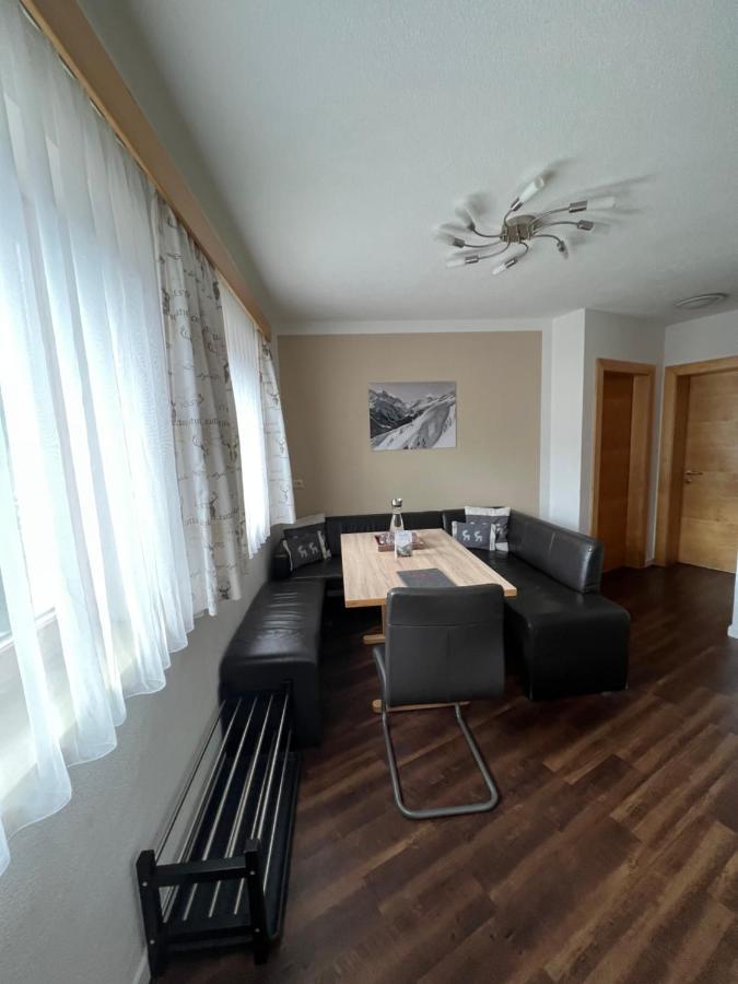 Appartement Haus Abendrot à Sankt Anton am Arlberg Extérieur photo