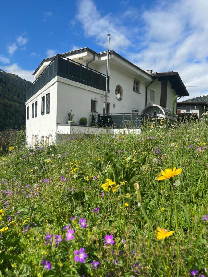 Appartement Haus Abendrot à Sankt Anton am Arlberg Extérieur photo